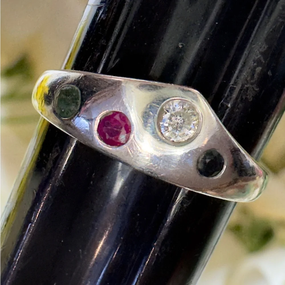 Vintage Handmade Custom Made Ring with Genuine Ruby, Sapphire, & Emerald! 925 - Picture 3 of 15